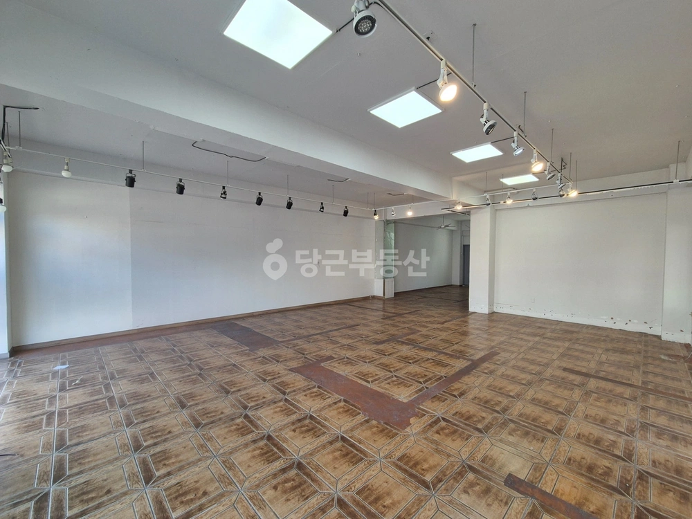 대전광역시 서구 갈마동 상가 사진 1