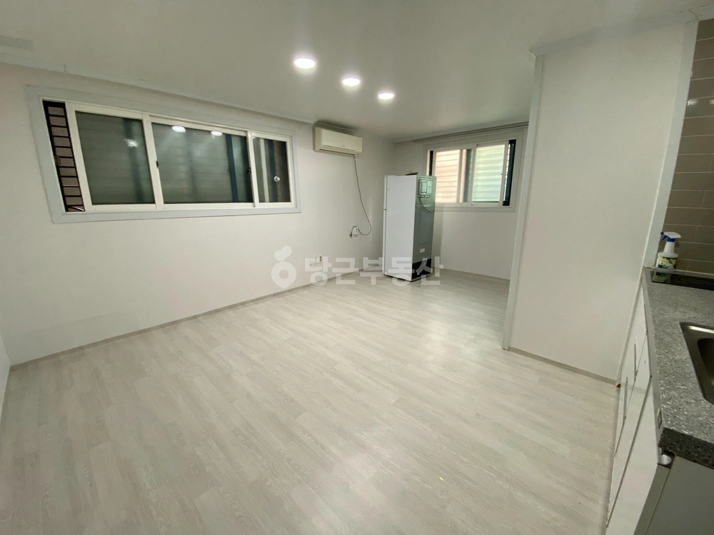 서울특별시 마포구 합정동 원룸 사진 1