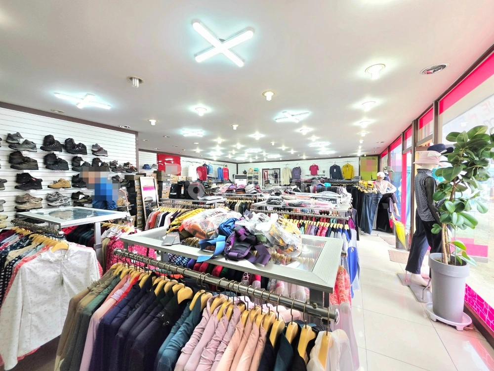 전남광주통합특별시 북구 용봉동 상가 사진 1