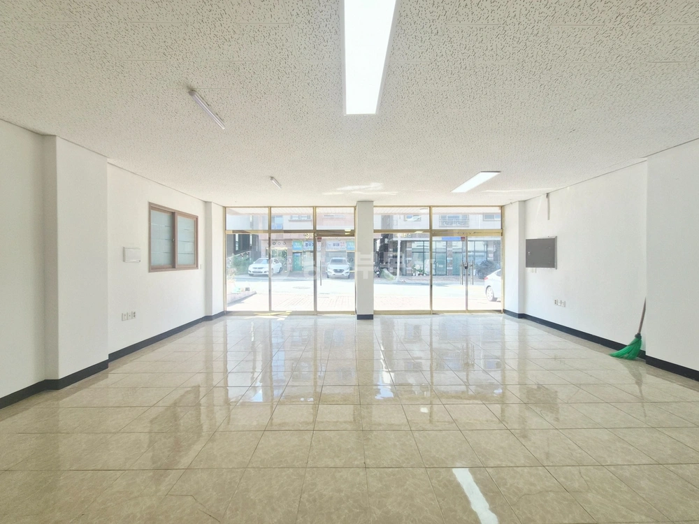 대구광역시 동구 신서동 상가 사진 1