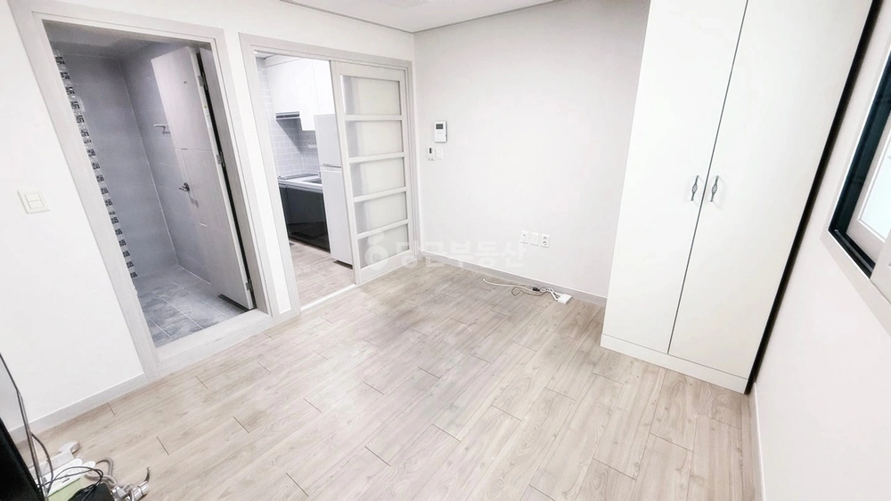 울산광역시 남구 무거동 원룸 사진 1