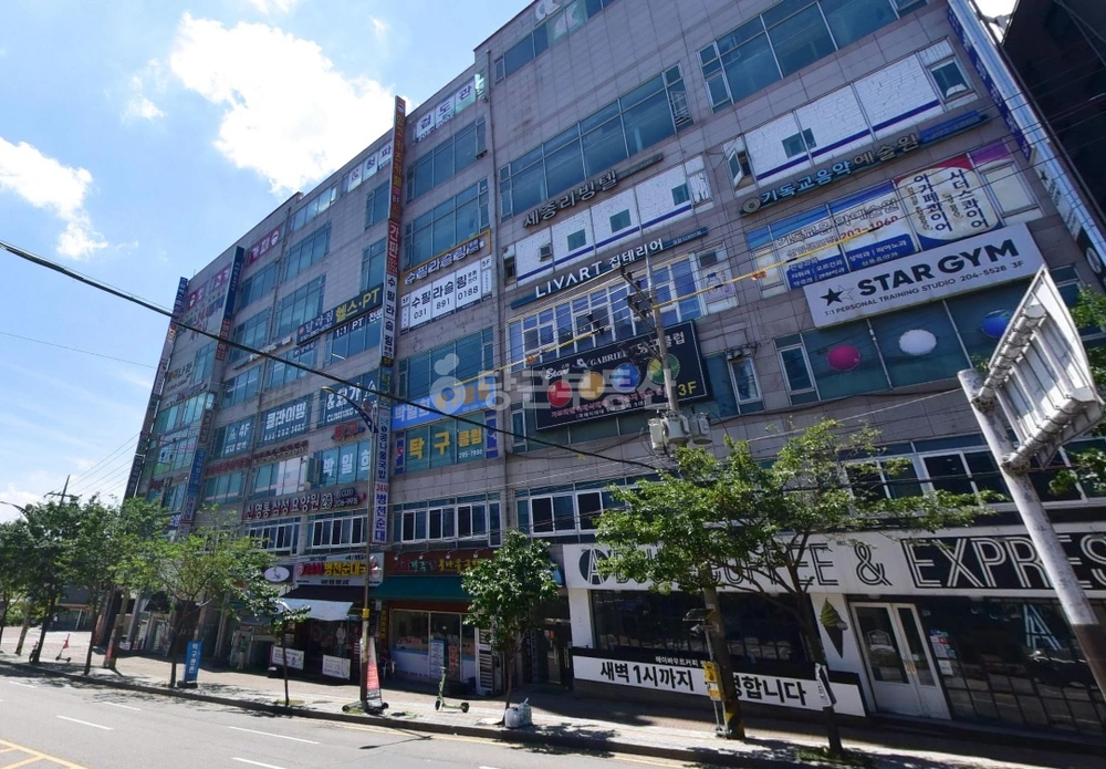 경기도 수원시 영통구 망포동 상가 사진 1