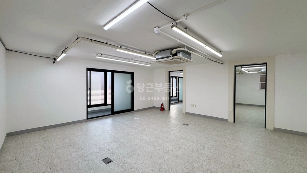 서울특별시 강남구 논현동 사무실 사진 1