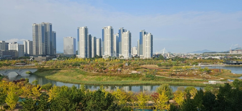 인천광역시 서해구 청라동 아파트 사진 1