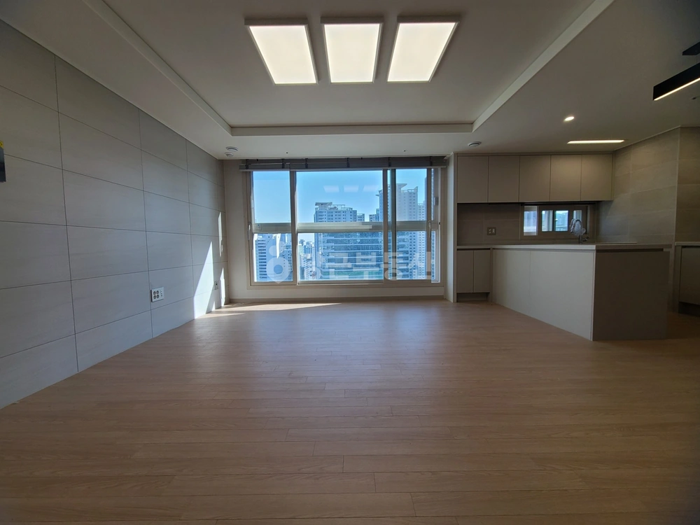 부산광역시 부산진구 부암동 아파트 사진 1