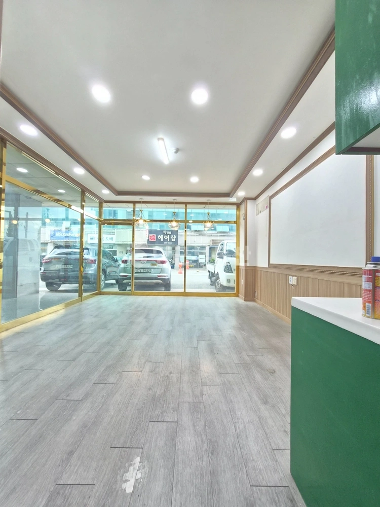 경기도 수원시 영통구 망포동 상가 사진 1