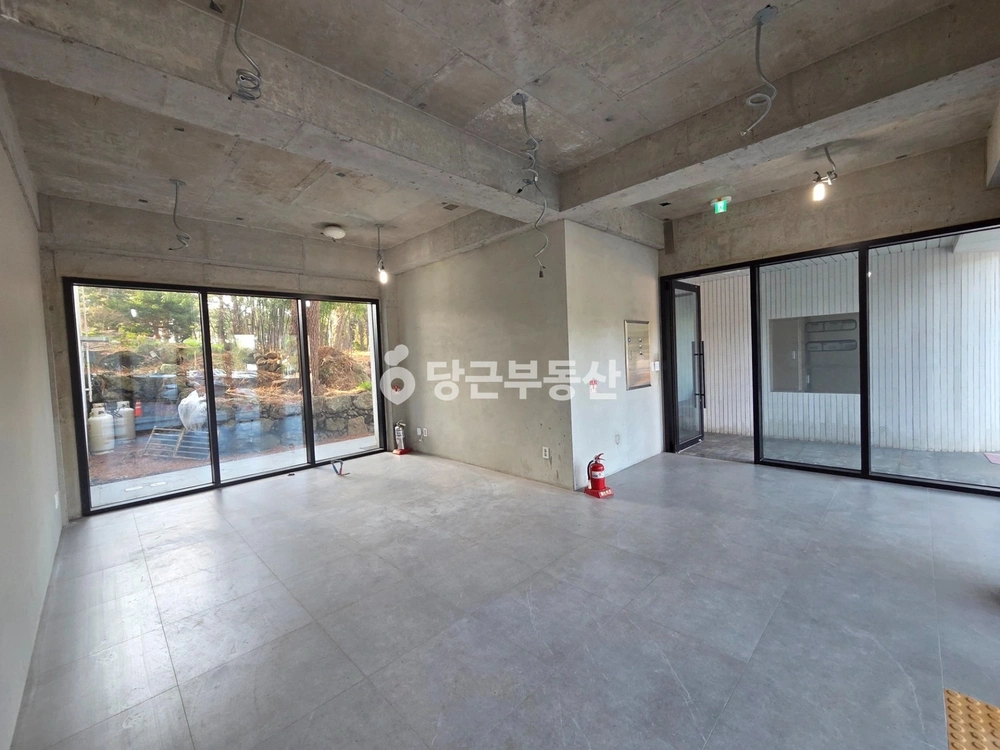 제주특별자치도 제주시 노형동 상가 사진 1