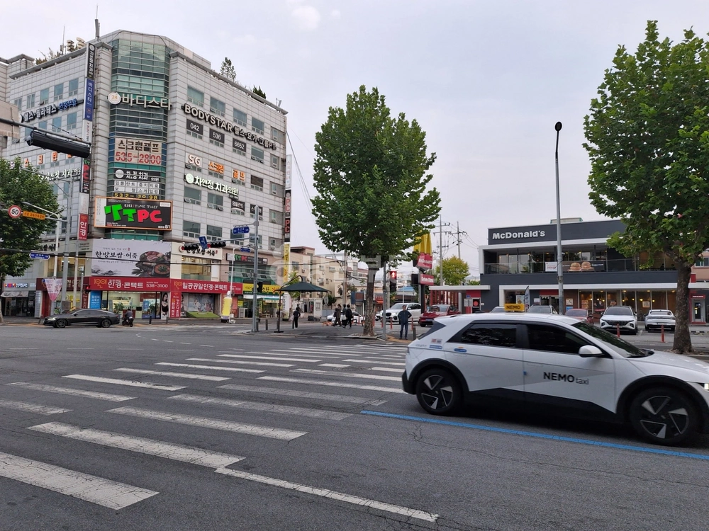 대전광역시 서구 가장동 상가 사진 1