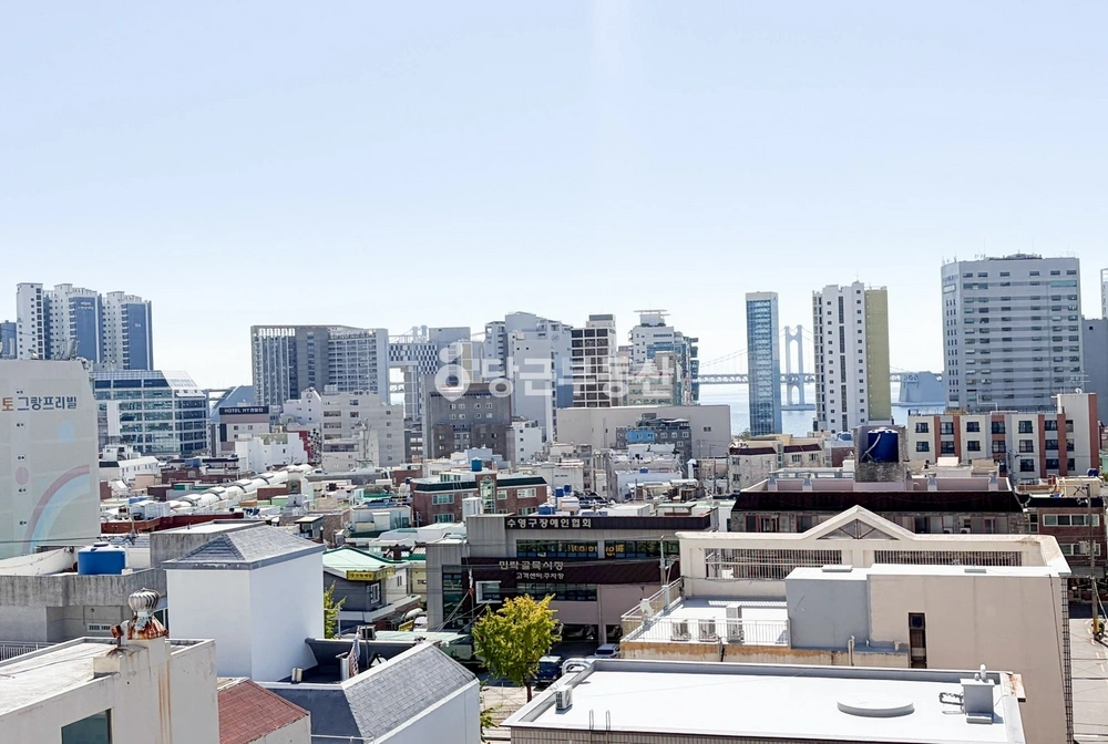 부산광역시 수영구 민락동 오피스텔 사진 1