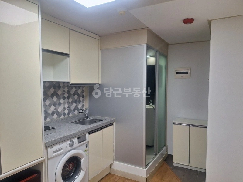 서울특별시 서초구 잠원동 원룸 사진 1