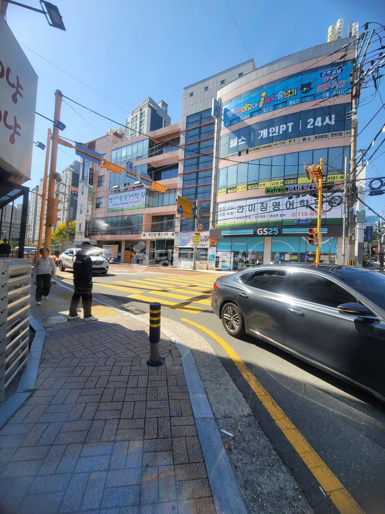 부산광역시 금정구 장전동 상가 사진 1