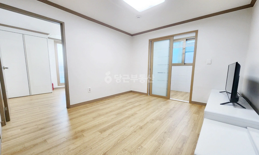 부산광역시 남구 대연동 원룸 사진 1