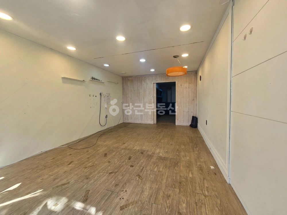 제주특별자치도 제주시 용담1동 상가 사진 1