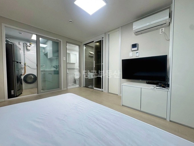 부산광역시 연제구 연산동 원룸 사진 1