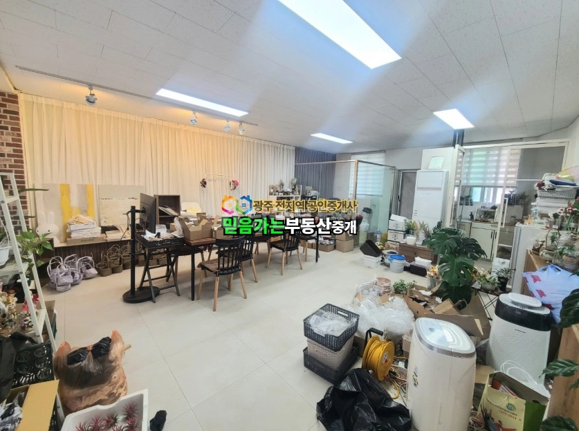 전남광주통합특별시 북구 본촌동 상가 사진 1