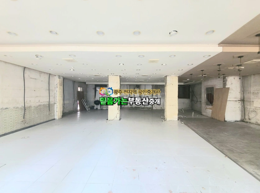 전남광주통합특별시 북구 중흥동 상가 사진 1