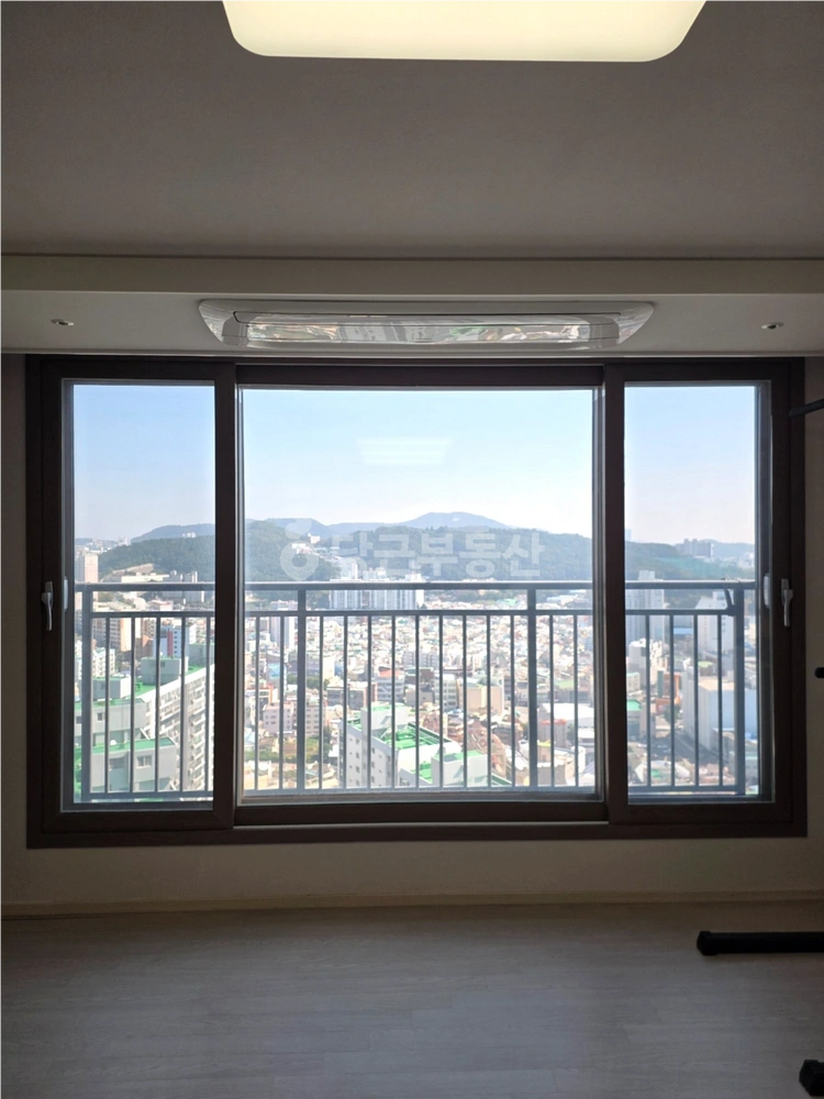 부산광역시 사하구 신평동 아파트 사진 1