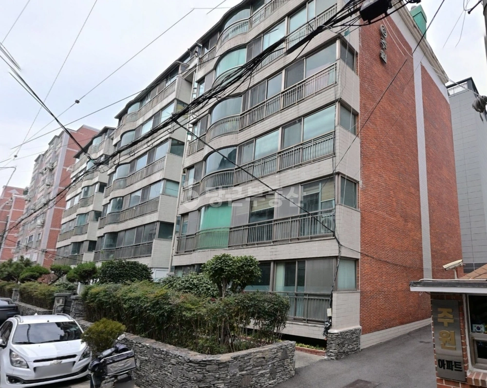 부산광역시 남구 대연동 아파트 사진 1