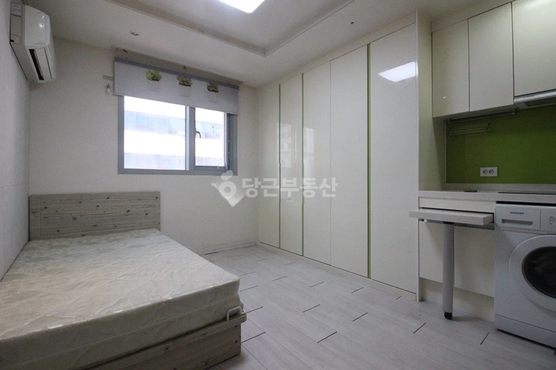 대전광역시 서구 둔산동 오피스텔 사진 1