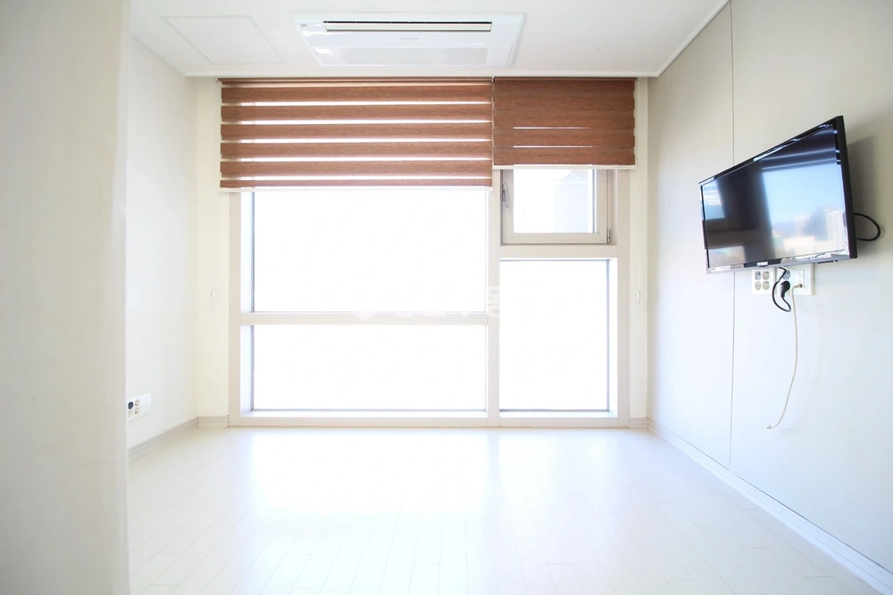 부산광역시 수영구 민락동 오피스텔 사진 1