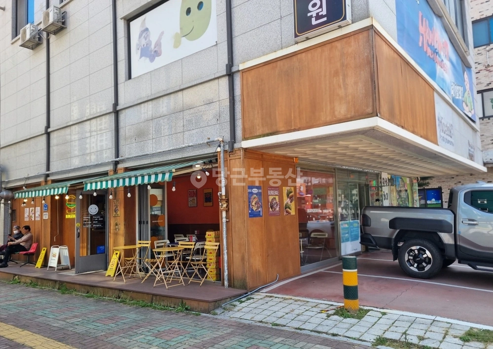 충청남도 천안시 서북구 백석동 상가 사진 1