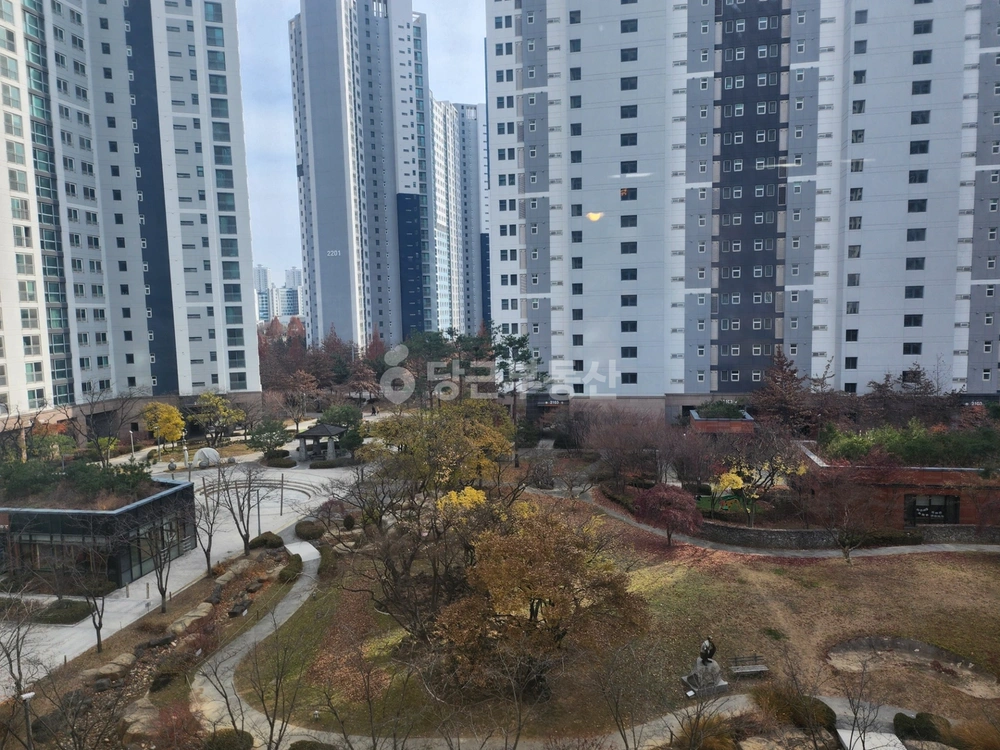 인천광역시 연수구 송도동 아파트 사진 1