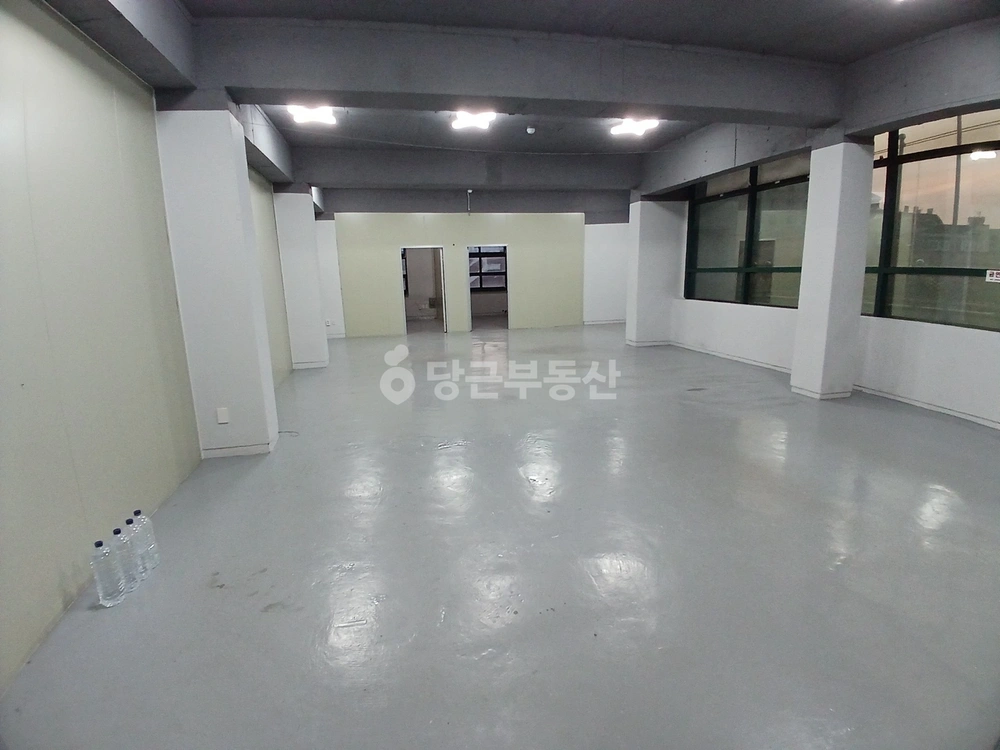 충청북도 충주시 봉방동 사무실 사진 1