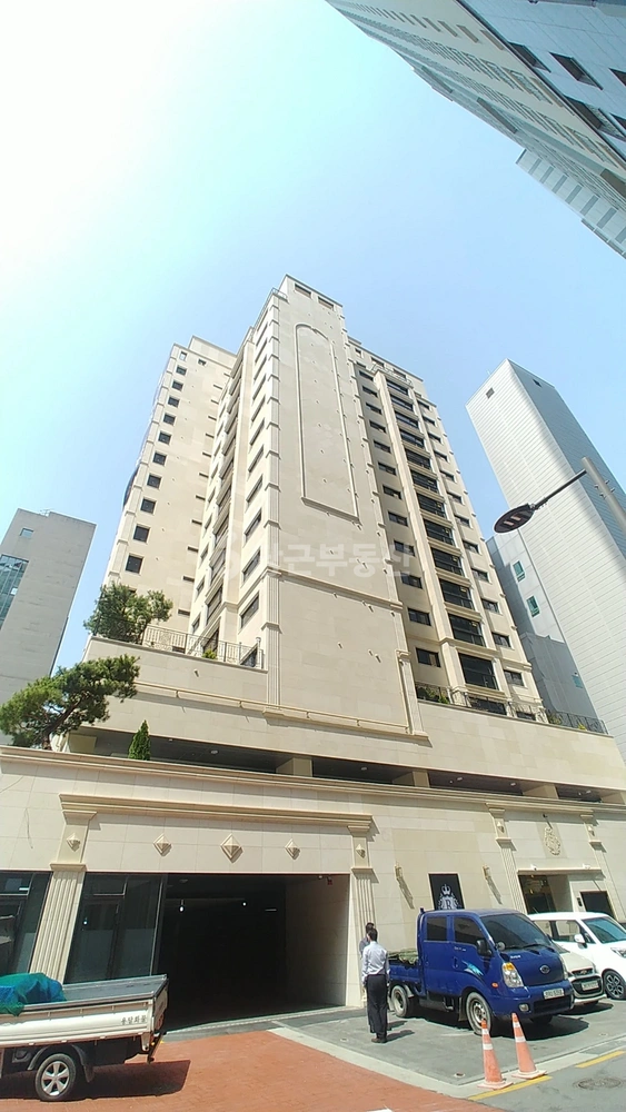 서울특별시 서초구 서초동 오피스텔 사진 1