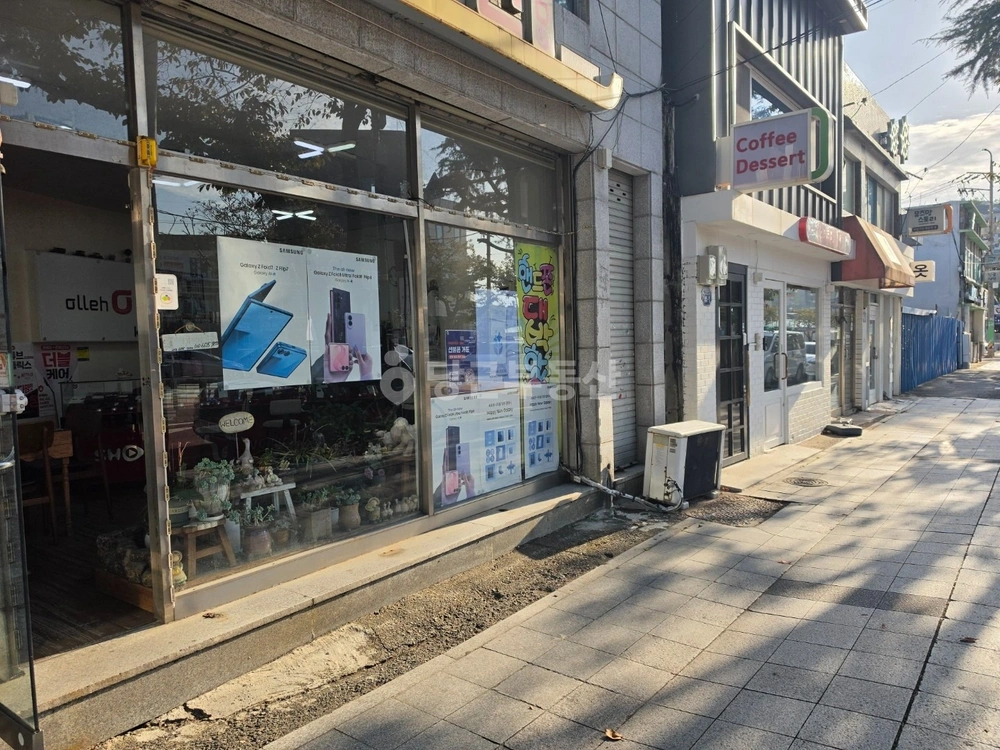 경상남도 창원시 진해구 중앙동 상가 사진 1