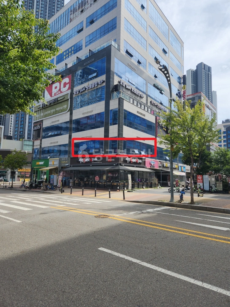 경기도 파주시 와동동 상가 사진 1