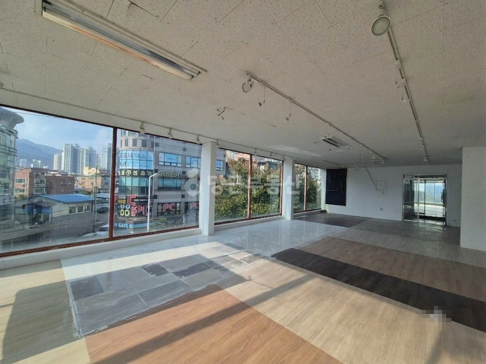 경기도 수원시 영통구 망포동 상가 사진 1