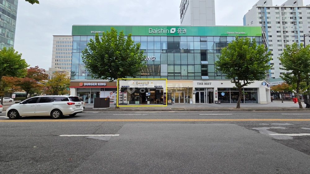 전남광주통합특별시 서구 치평동 상가 사진 1