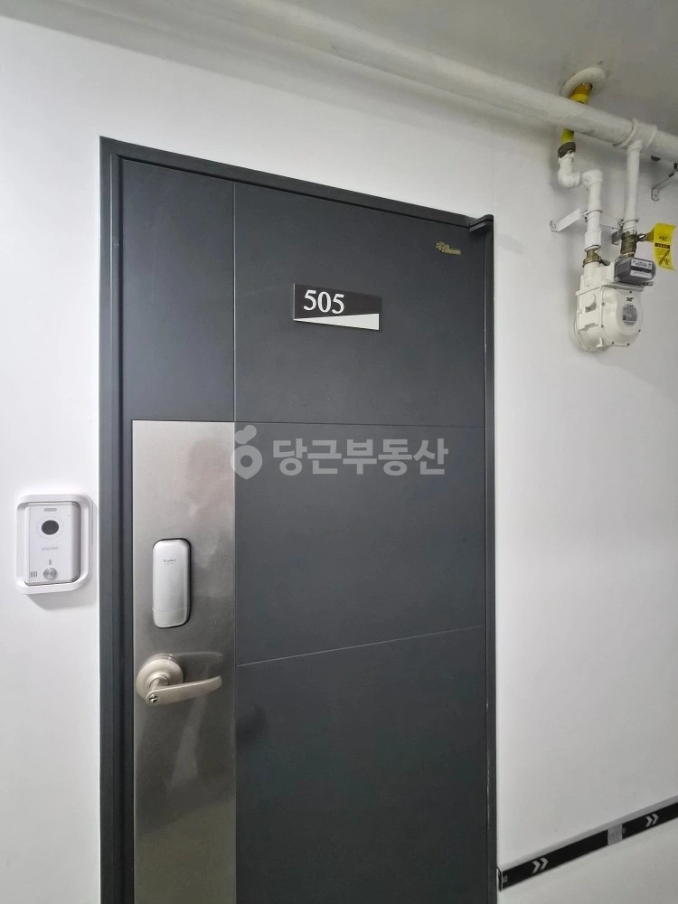대전광역시 유성구 지족동 상가 사진 1