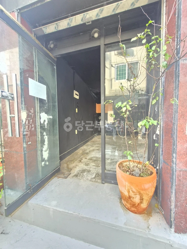 경기도 수원시 영통구 매탄동 상가 사진 1