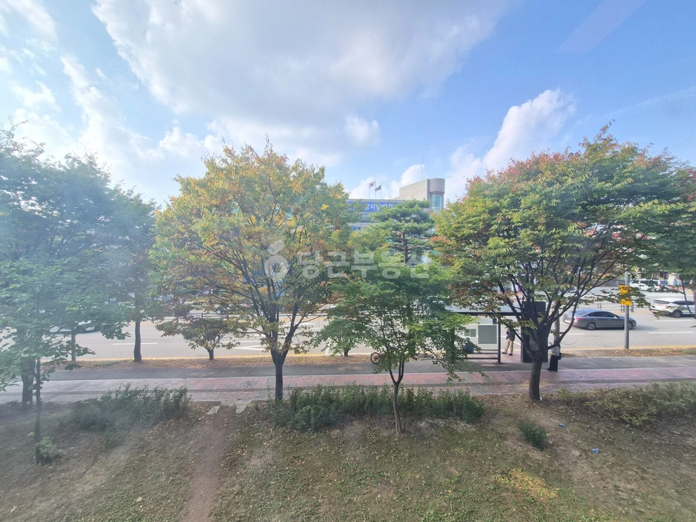 경기도 수원시 영통구 원천동 상가 사진 1