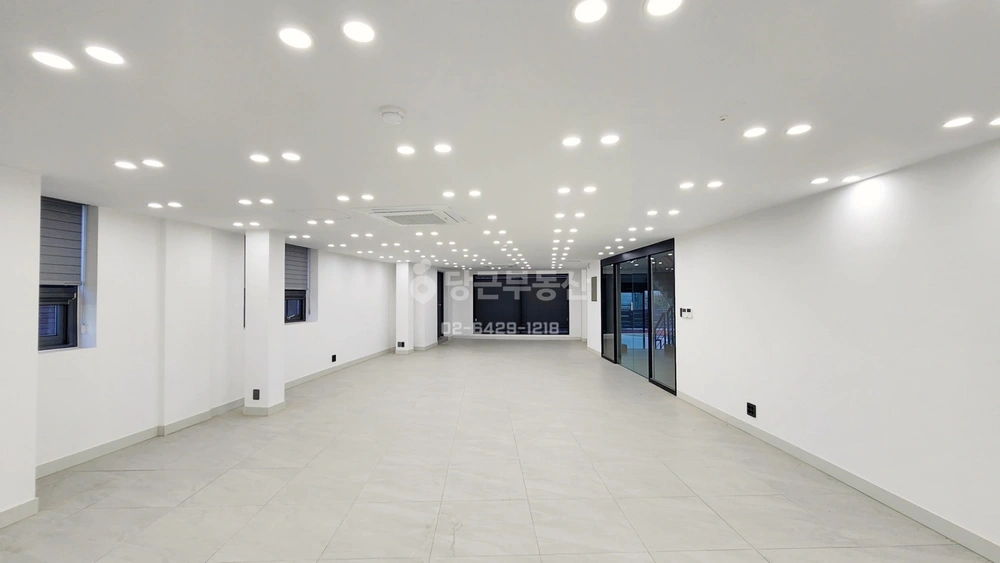 서울특별시 강남구 논현동 사무실 사진 1