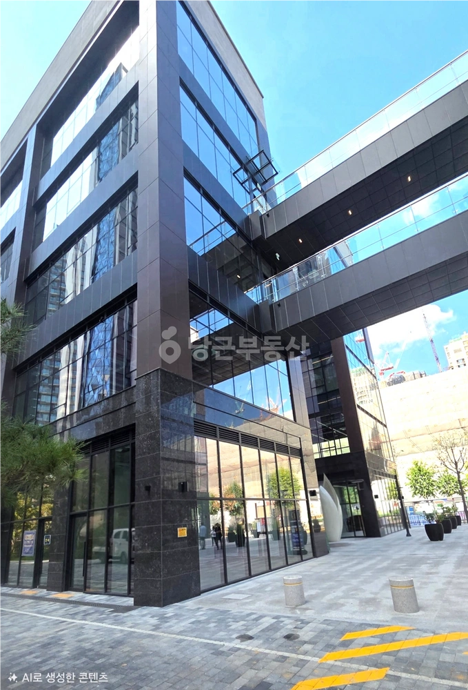 서울특별시 서초구 반포동 상가 사진 1