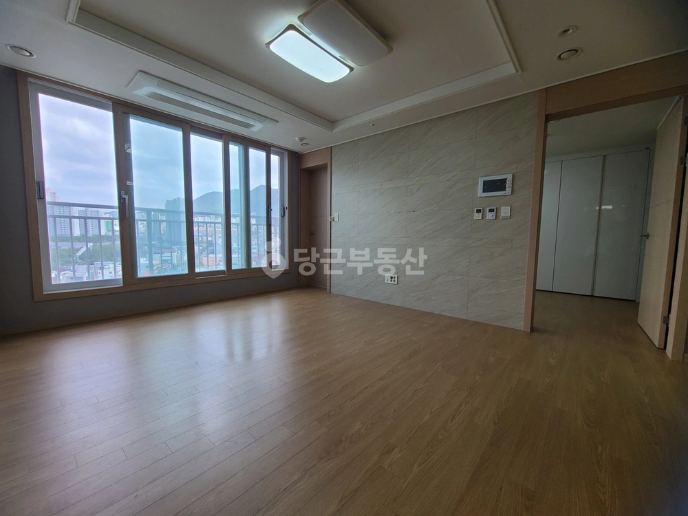 부산광역시 사상구 감전동 아파트 사진 1