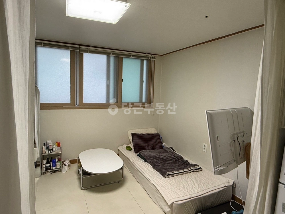 서울특별시 서대문구 창천동 원룸 사진 1