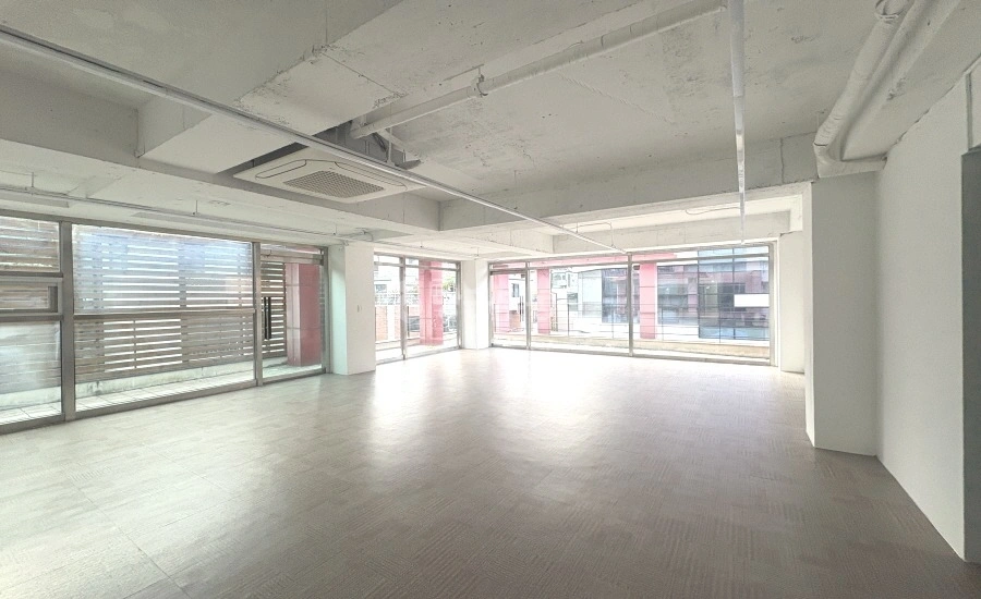 서울특별시 강남구 역삼동 상가 사진 1