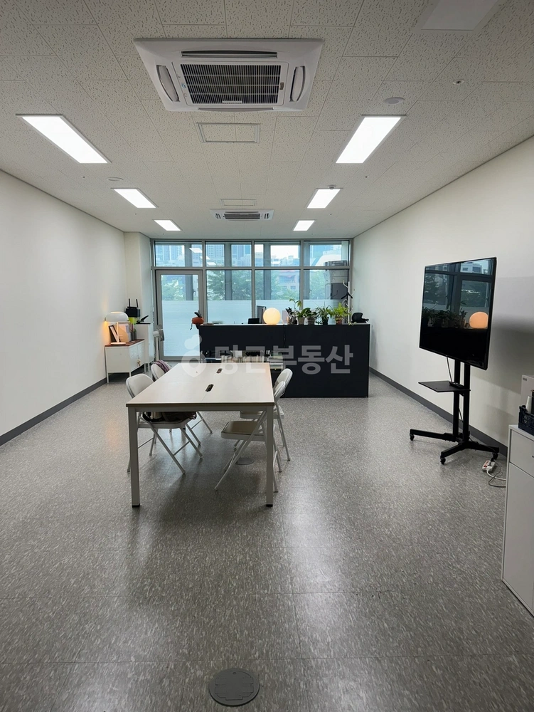 경기도 고양시 덕양구 지축동 사무실 사진 1