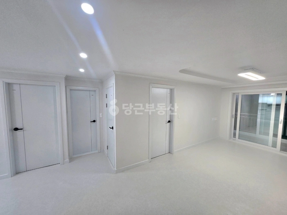 부산광역시 사하구 괴정동 아파트 사진 1