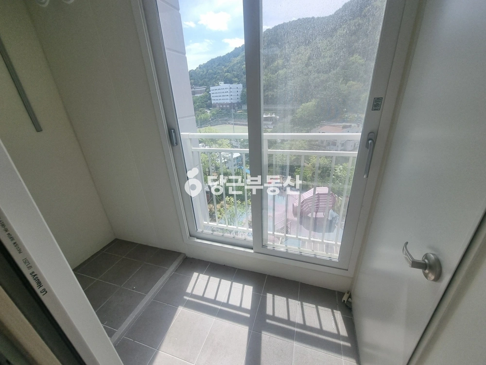 부산광역시 사하구 괴정동 아파트 사진 1