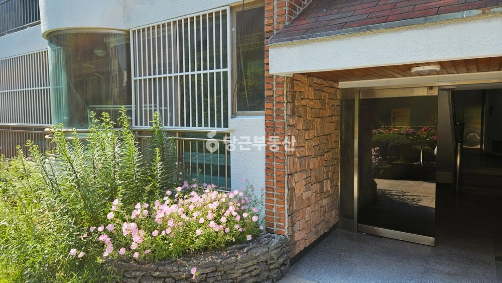 부산광역시 금정구 남산동 빌라(투룸 이상) 사진 1