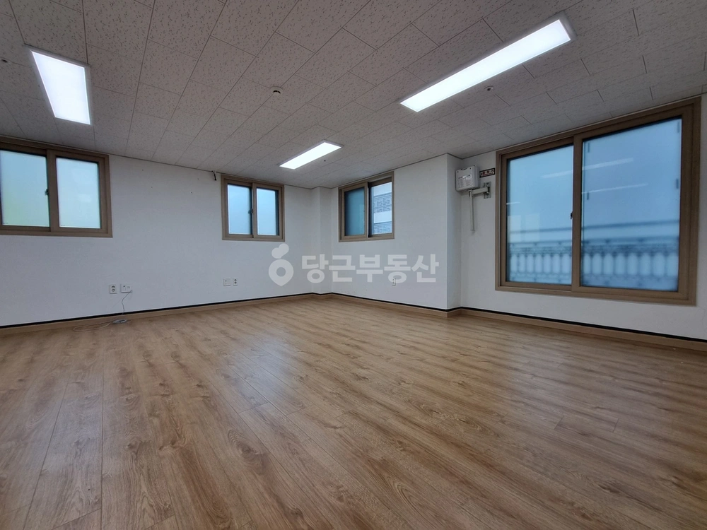 경기도 수원시 팔달구 인계동 사무실 사진 1