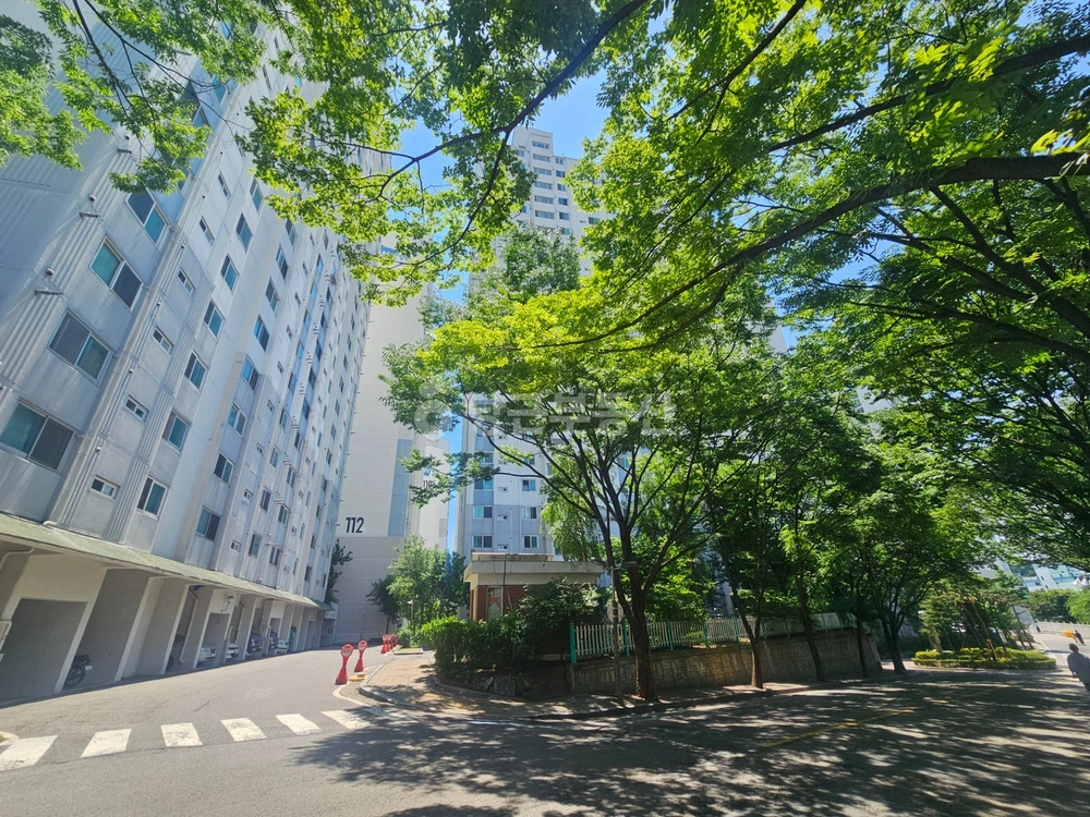 서울특별시 관악구 봉천동 아파트 사진 1