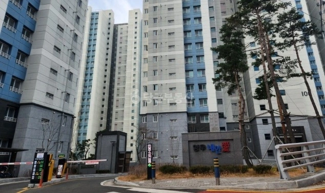 부산광역시 남구 대연동 아파트 사진 1