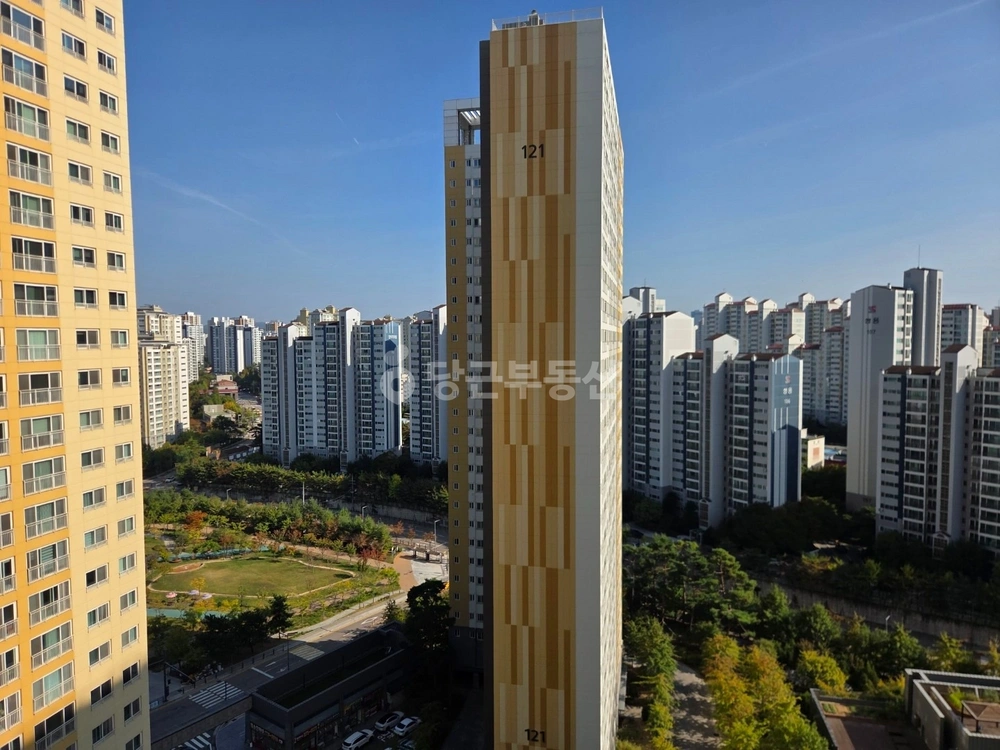 경기도 수원시 영통구 망포동 아파트 사진 1