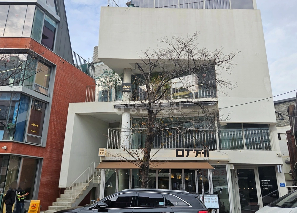 서울특별시 마포구 서교동 상가 사진 1