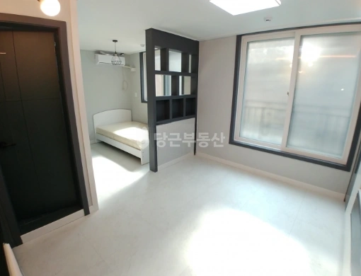대전광역시 서구 둔산동 원룸 사진 1